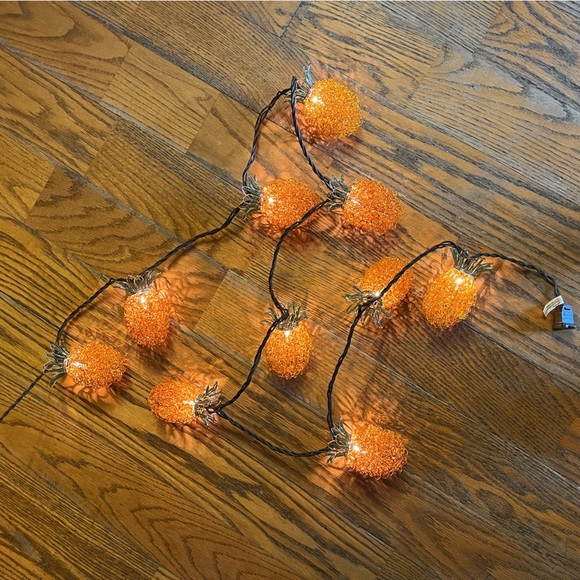 Pineapple String Lights - Picture 3 of 3